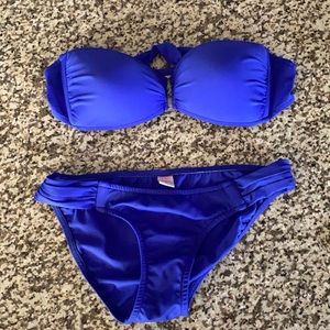 Venus bikini